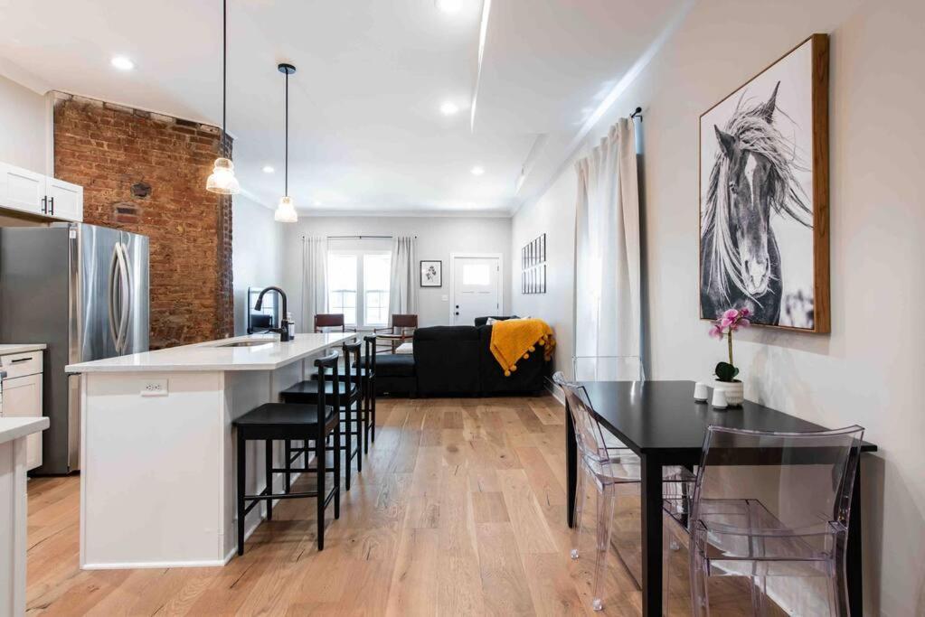 Newly Renovated 3 Bedroom Shelby Park Home **Free Parking** Louisville Exteriör bild