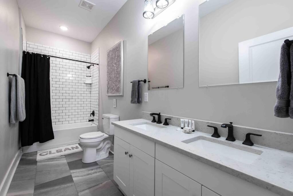 Newly Renovated 3 Bedroom Shelby Park Home **Free Parking** Louisville Exteriör bild