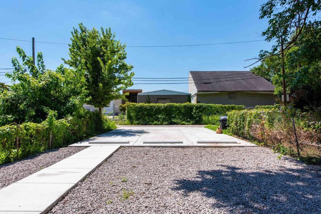 Newly Renovated 3 Bedroom Shelby Park Home **Free Parking** Louisville Exteriör bild