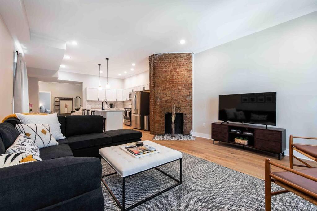 Newly Renovated 3 Bedroom Shelby Park Home **Free Parking** Louisville Exteriör bild